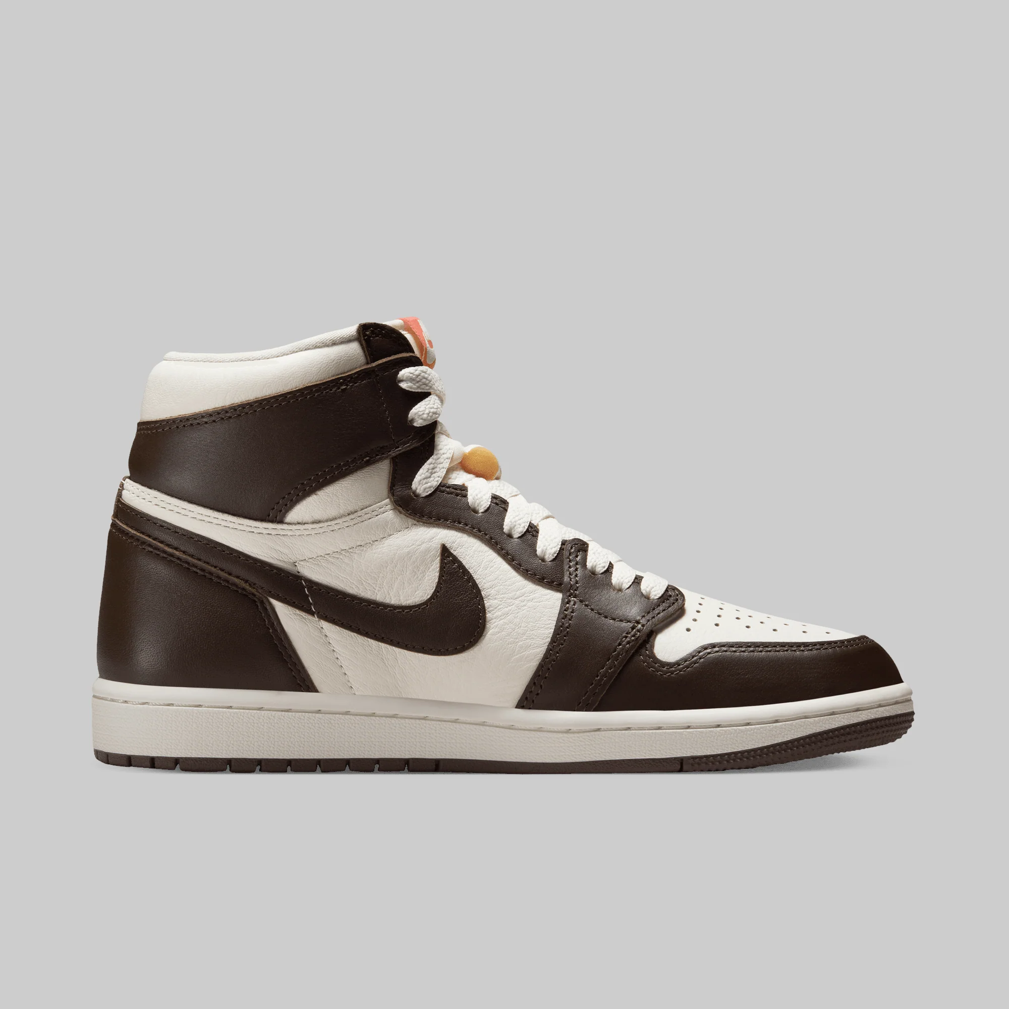 W's Air Jordan 1 High OG - Light Madder Root - Image 4