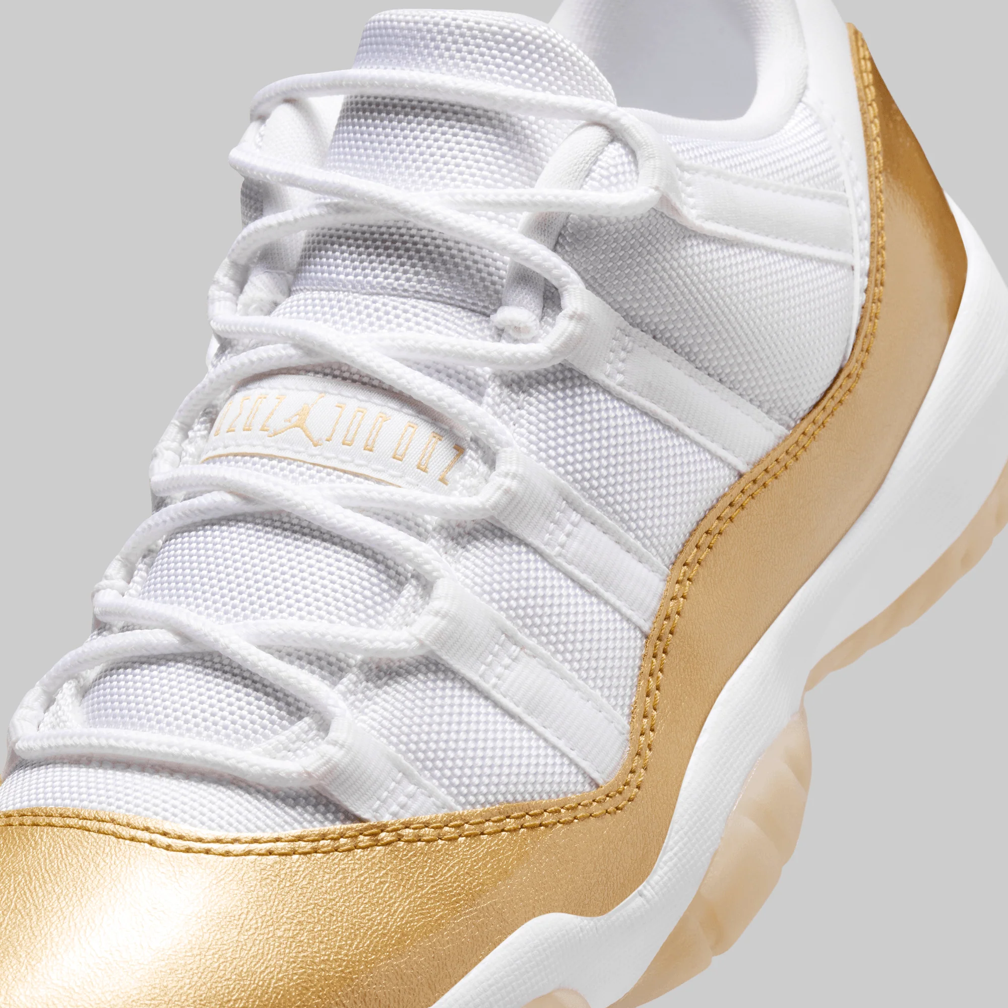 W's Air Jordan 11 Retro Low "Mother's Day" - Image 4