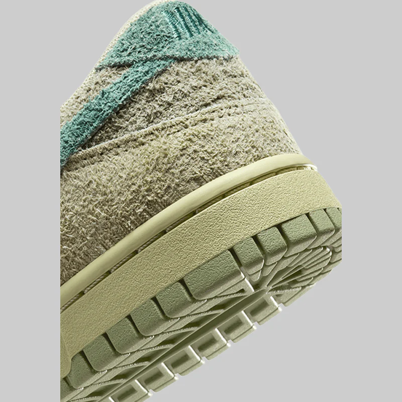 W's Dunk Low "Olive Aura" - Image 8