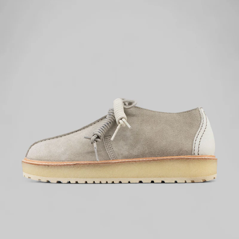 X 8th Street Trek King - Sand Suede - Image 4