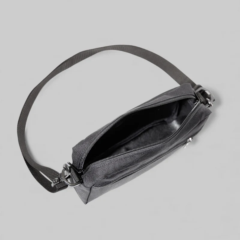 X Carrots Jogger Bag Large - Black - Image 5