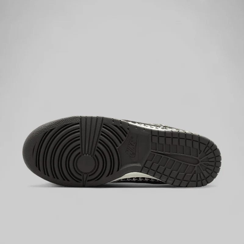 X Harris Tweed Dunk Low - Black/White - Image 9