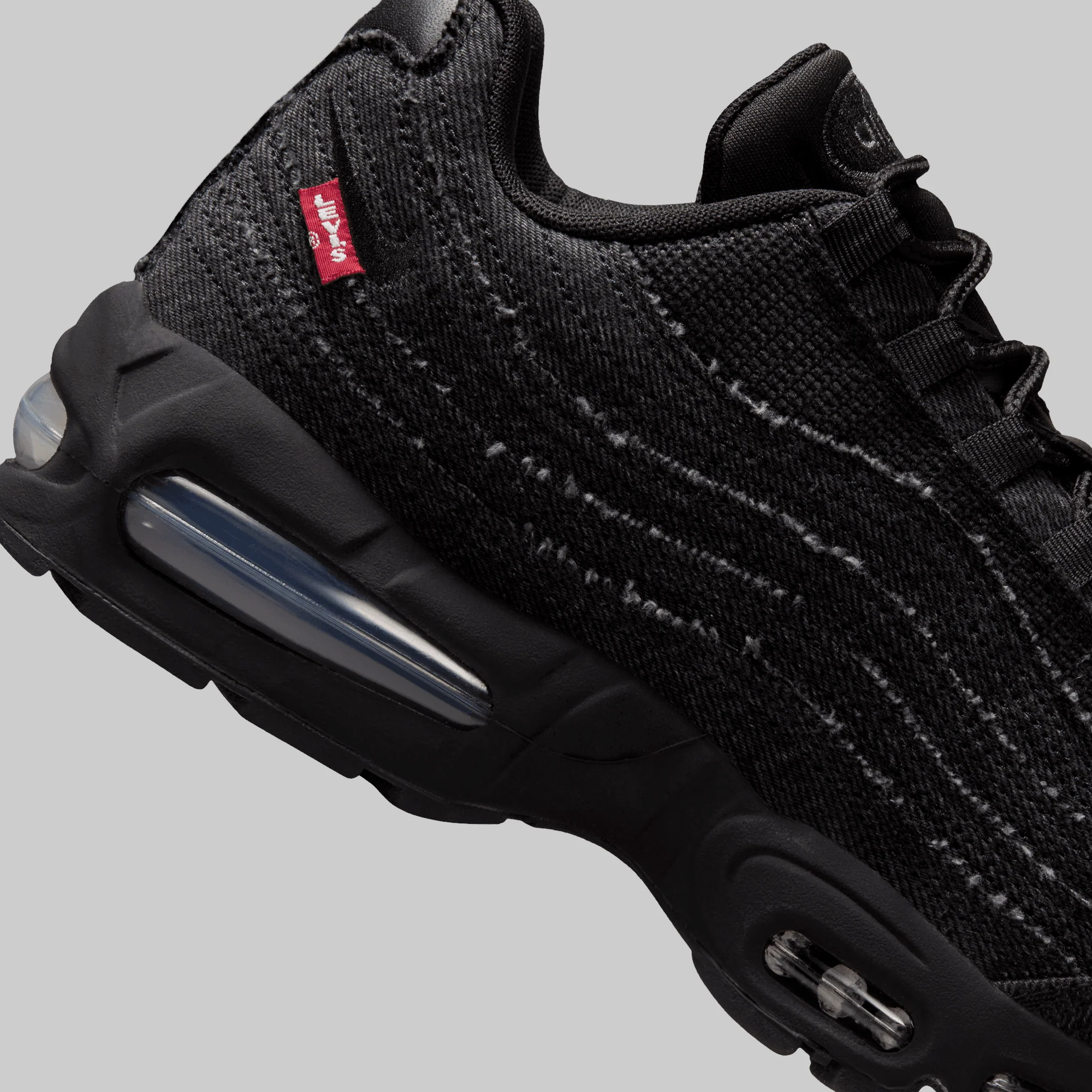 X Levi's Air Max 95 OG - Black - Image 7