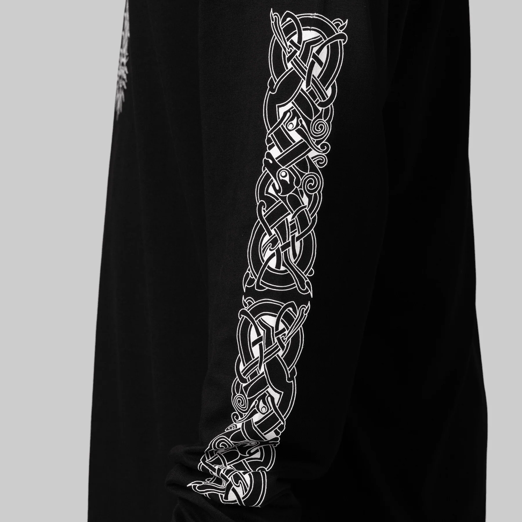 X Thom Hinton Celtic Cross Long Sleeve - Black - Image 4