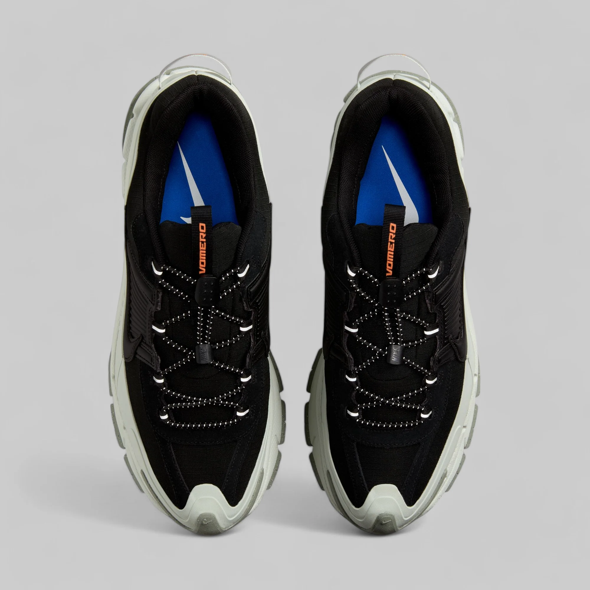 Zoom Vomero Roam - Black/Light Silver - Image 10